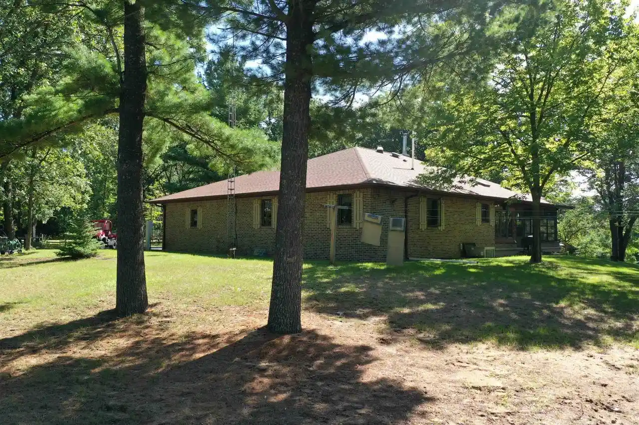 Photo 3 of Single family home for sale at W3755 Beechnut Ln, Pine River, WI 54965 | MLS# 50332901 | Listing updated on 2026-09-18