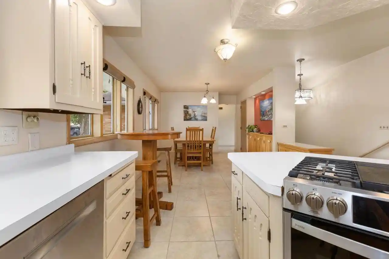 Photo 4 of Single family home for sale at 405 Elmberta St, Mauston, WI 53948 | MLS# 2032978 | Listing updated on 2026-09-21