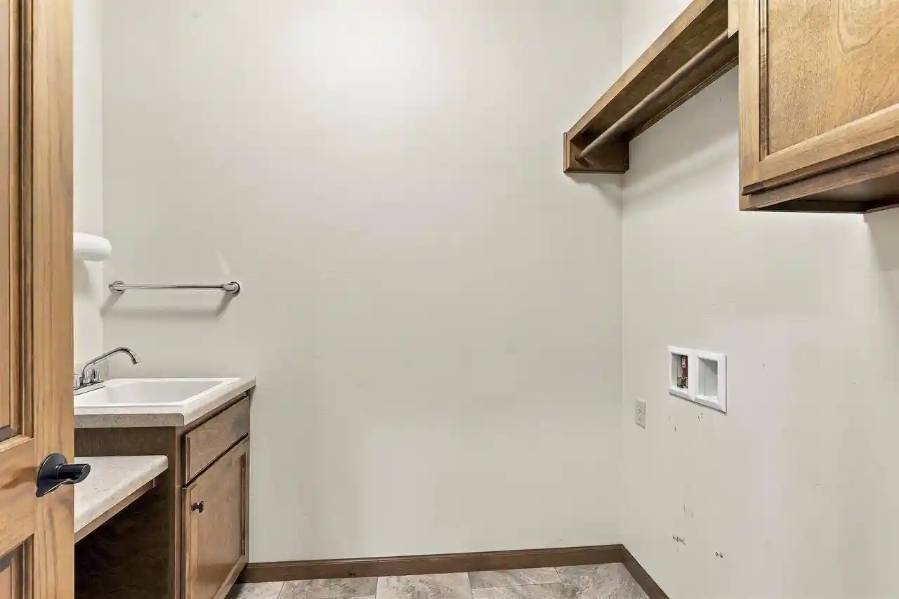 Photo 4 of Condo for sale at 112 Regent Pl, Neenah, WI 54956 | MLS# 50332909 | Listing updated on 2026-09-21