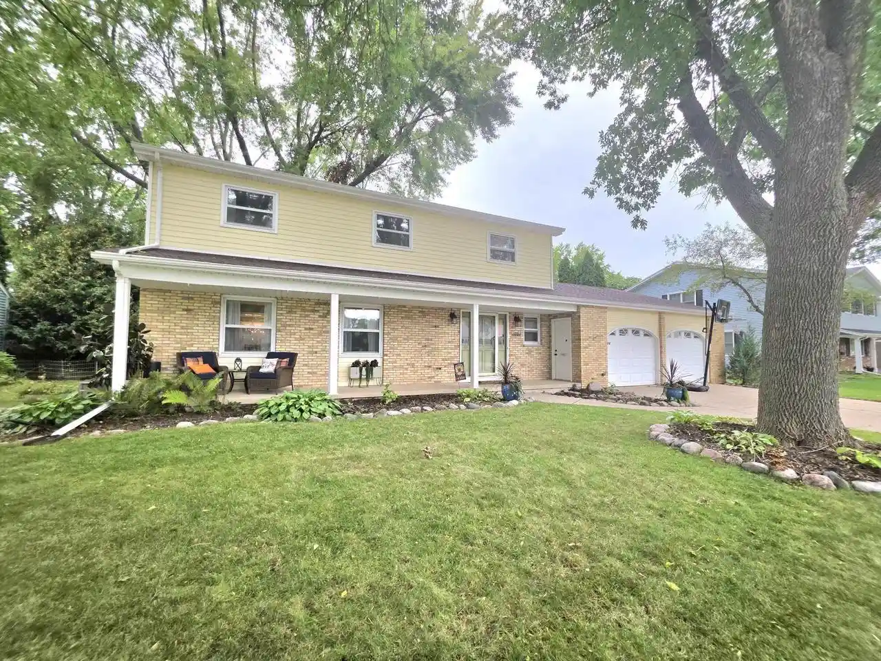 Photo 1 of Single family home for sale at 566 Riford Rd, Neenah, WI 54956 | MLS# 1981231 | Listing updated on 2026-09-18