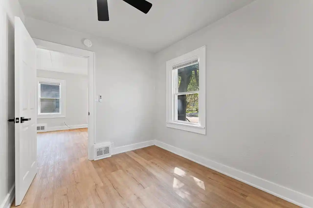 Photo 3 of Single family home for sale at 1021 Klaus St, Green Bay, WI 54302 | MLS# 50332903 | Listing updated on 2026-09-18