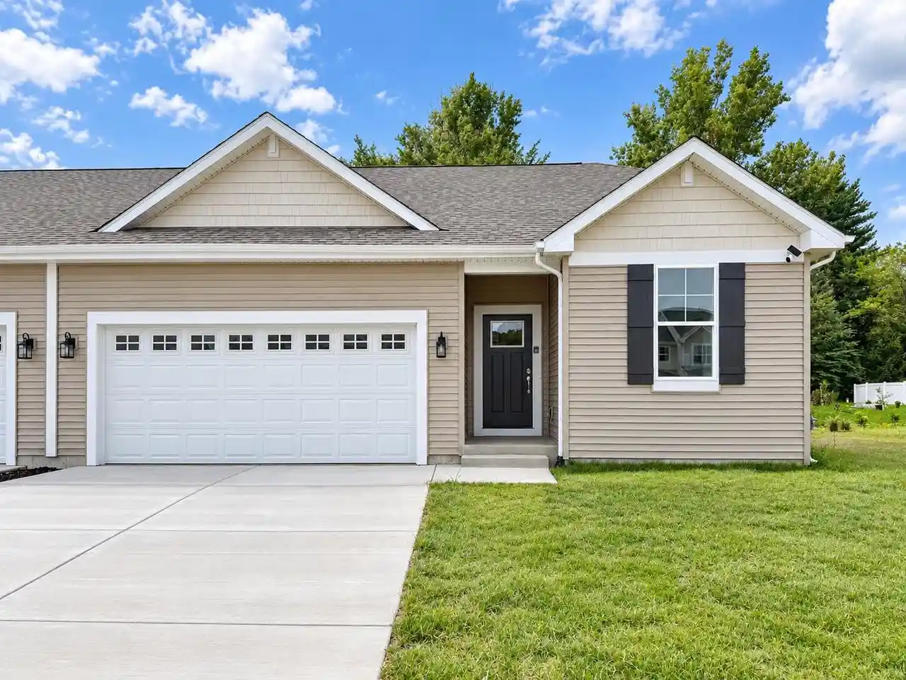 Photo 1 of Single family home for sale at 1571 Meadowview Ct, Whitewater, WI 53190 | MLS# 1981235 | Listing updated on 2026-09-18