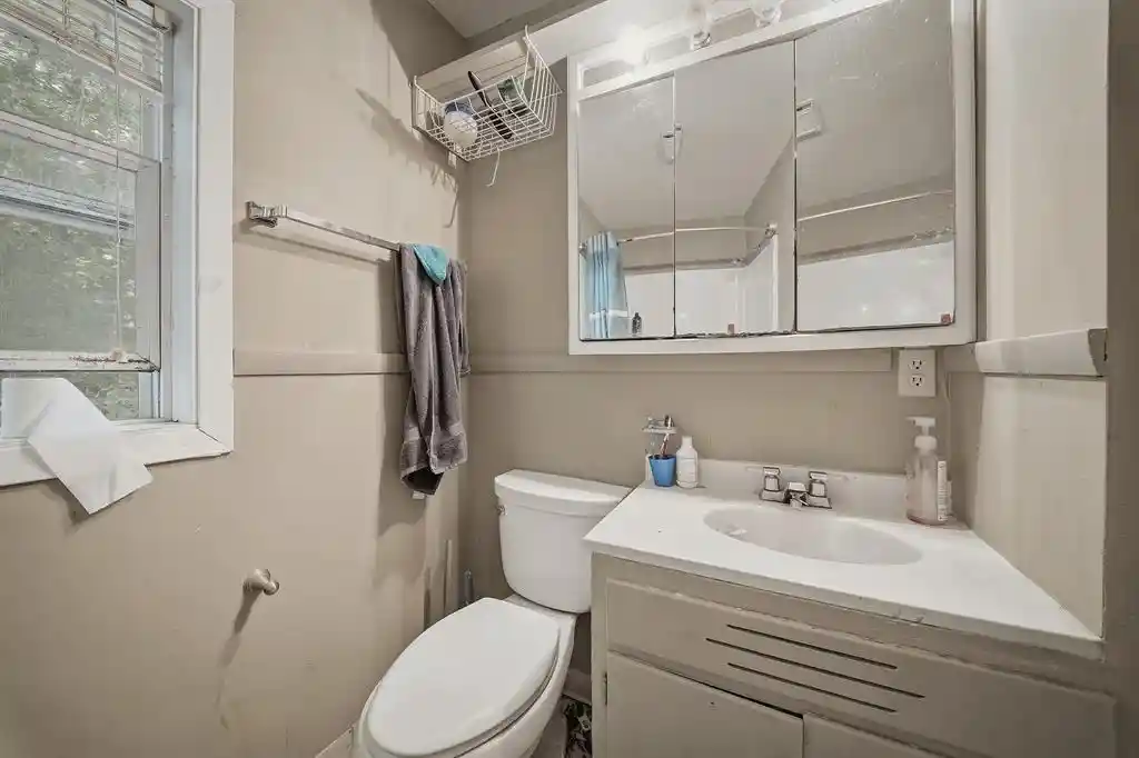Photo 2 of Single family home for sale at 220 Minnesota St, Eau Claire, WI 54701 | MLS# 1605184 | Listing updated on 2026-09-18