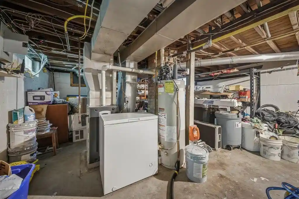 Photo 3 of Single family home for sale at 220 Minnesota St, Eau Claire, WI 54701 | MLS# 1605184 | Listing updated on 2026-09-18