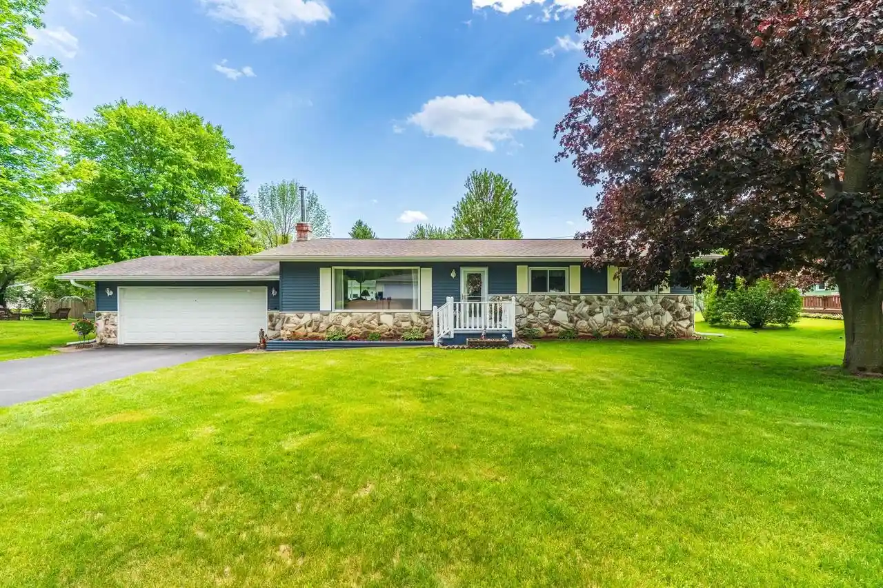 Photo 1 of Single family home for sale at 152165 Ivy Ln, Rib Mountain, WI 54401 | MLS# 22604644 | Listing updated on 2026-09-19