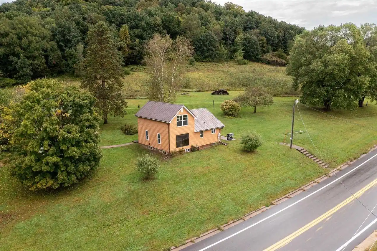 Photo 2 of Single family home for sale at E9906 Street Hwy 82, Viroqua, WI 54665 | MLS# 1981248 | Listing updated on 2026-09-18
