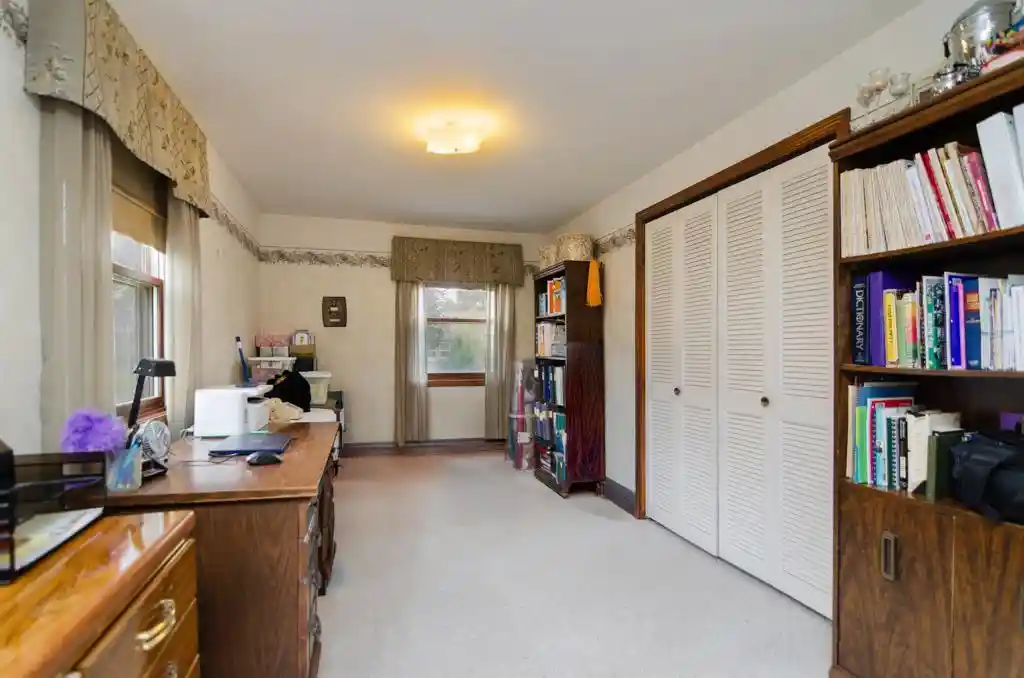 Photo 2 of Single family home for sale at 1266 Shadow Ln, Green Bay, WI 54304 | MLS# 50332896 | Listing updated on 2026-09-21