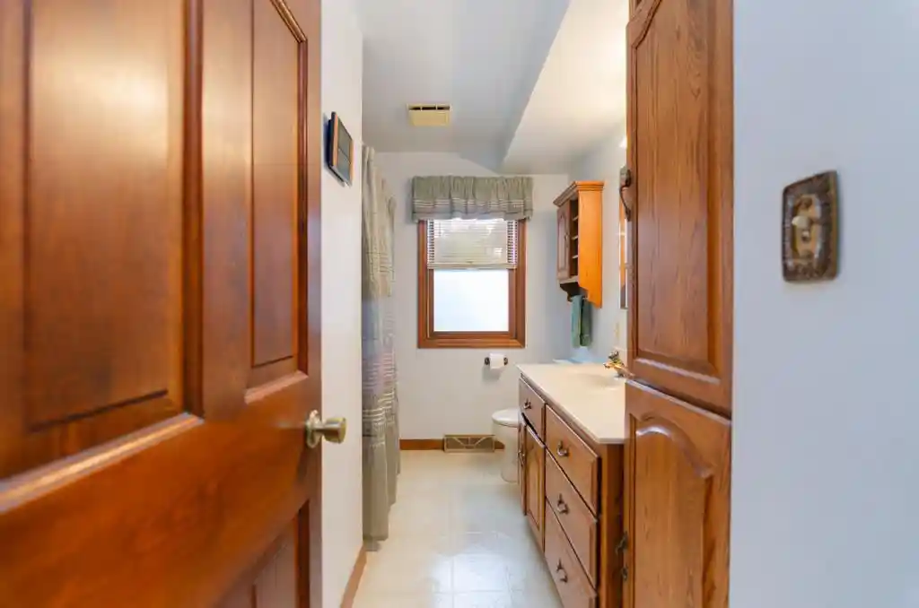 Photo 3 of Single family home for sale at 1266 Shadow Ln, Green Bay, WI 54304 | MLS# 50332896 | Listing updated on 2026-09-21