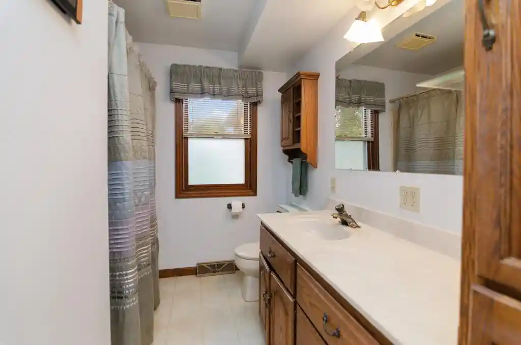 Photo 4 of Single family home for sale at 1266 Shadow Ln, Green Bay, WI 54304 | MLS# 50332896 | Listing updated on 2026-09-21