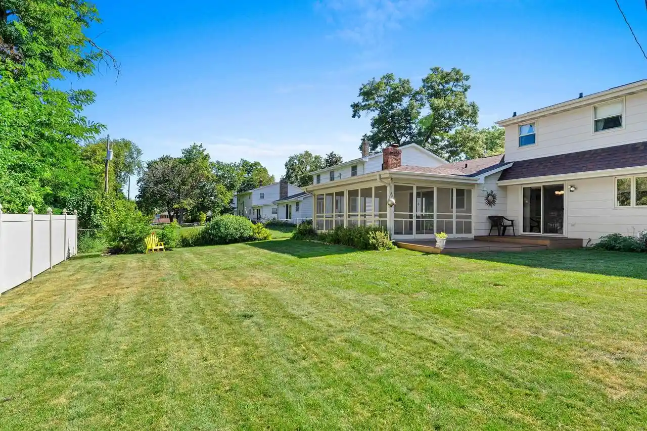 Photo 2 of Single family home for sale at 506 Pine Ter, Green Bay, WI 54303 | MLS# 50332918 | Listing updated on 2026-09-18