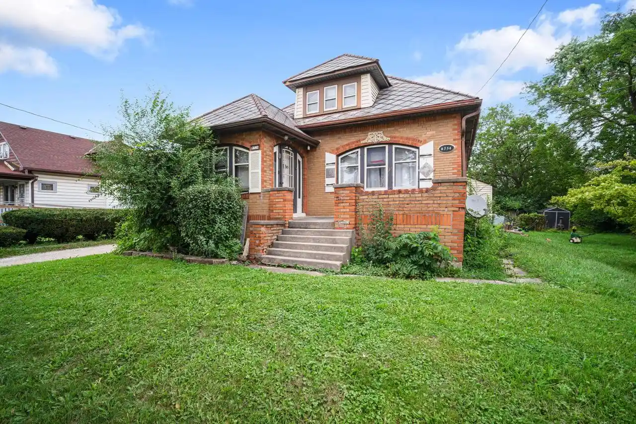 Multi family home for sale at 8734 W Fond Du Lac Ave #8738, Milwaukee, WI 53225 | MLS# 1981254