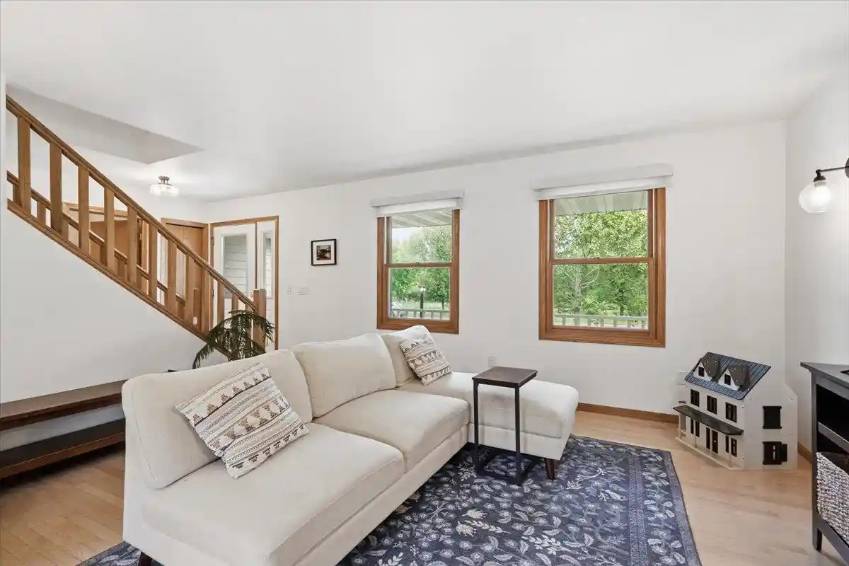 Photo 4 of Sale Pending at 6801 Whittlesey Rd, Middleton, WI 53562 | MLS# 2032984 | Listing updated on 2026-09-24