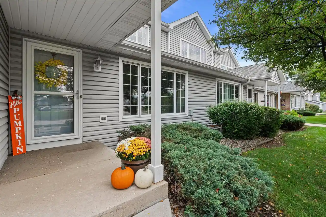 Photo 1 of Condo for sale at 10210 W Whitnall Edge Cir #F, Franklin, WI 53132 | MLS# 1981269 | Listing updated on 2026-09-21