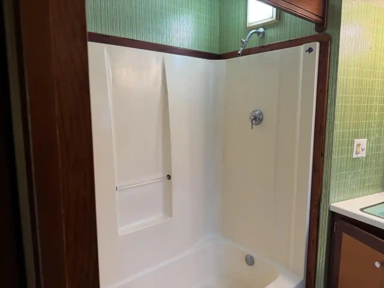Photo 4 of Single family home for sale at 8334 N Poplar Dr, Milwaukee, WI 53217 | MLS# 1981268 | Listing updated on 2026-09-18