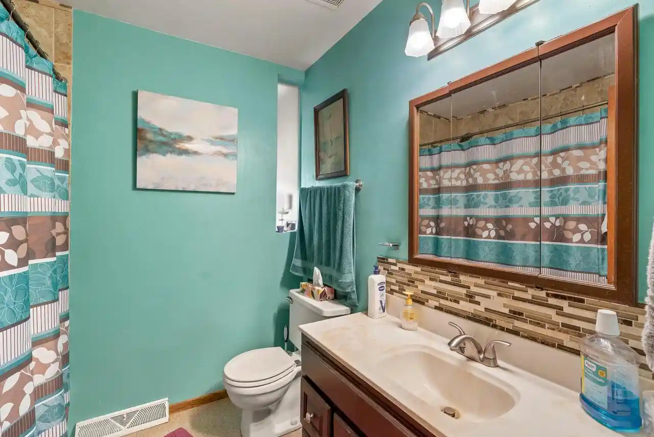 Photo 3 of Single family home for sale at 624 W Deer Pass Rd, Saukville, WI 53080 | MLS# 1981265 | Listing updated on 2026-09-28