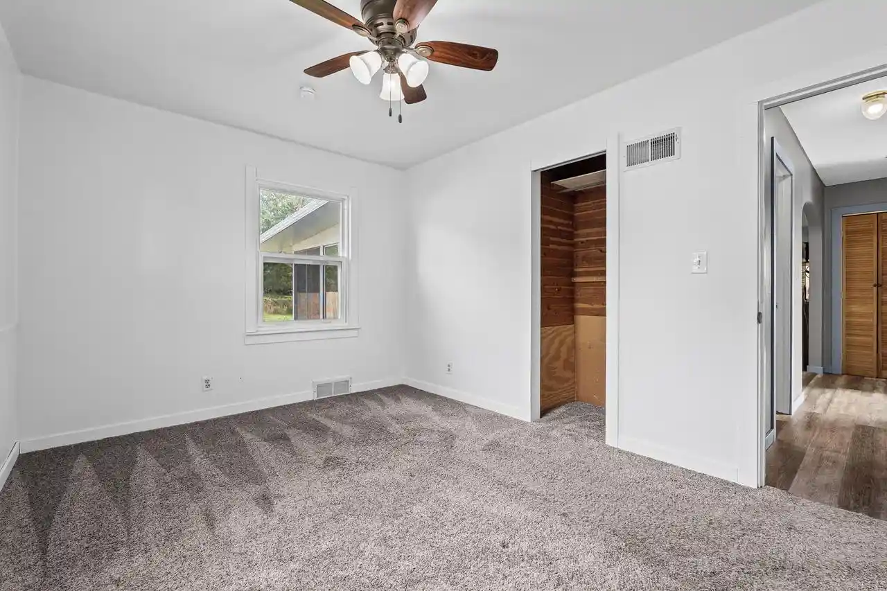 Photo 4 of Single family home for sale at N5354 State Rd 35, Onalaska, WI 54650 | MLS# 1981260 | Listing updated on 2026-09-18