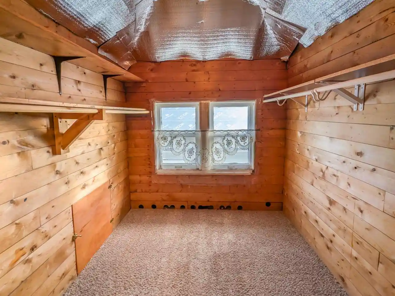 Photo 4 of Single family home for sale at 5925 W Lloyd St, Milwaukee, WI 53208 | MLS# 1981262 | Listing updated on 2026-09-18