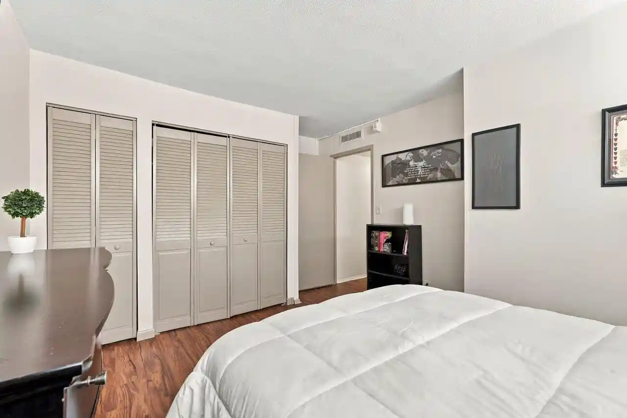 Photo 4 of Condo for sale at 1409 Propsect Ave #102, Milwaukee, WI 53202 | MLS# 1981270 | Listing updated on 2026-10-08