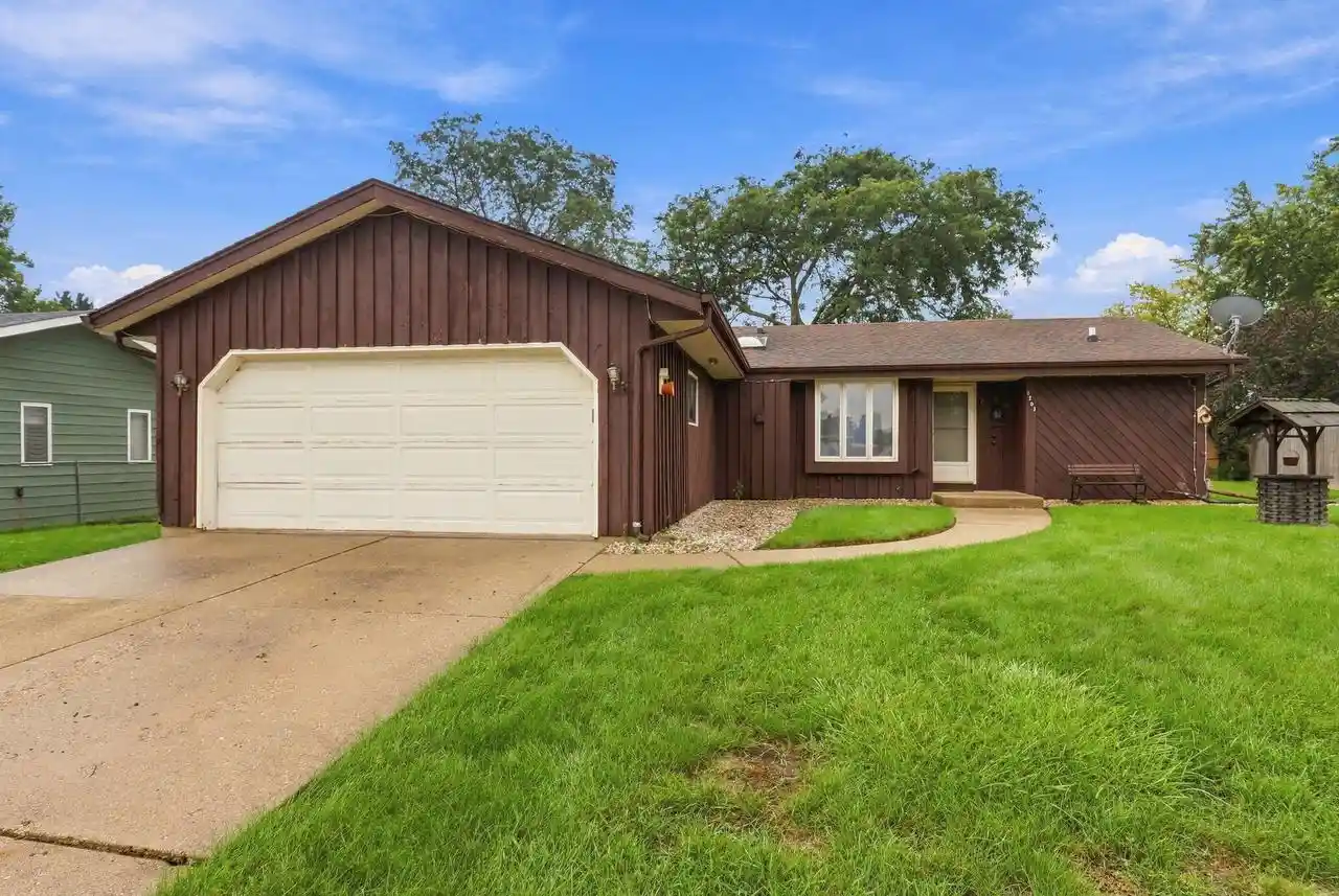 Photo 1 of Single family home for sale at 6207 68th Street, Kenosha, WI 53142 | MLS# 1981273 | Listing updated on 2026-09-18
