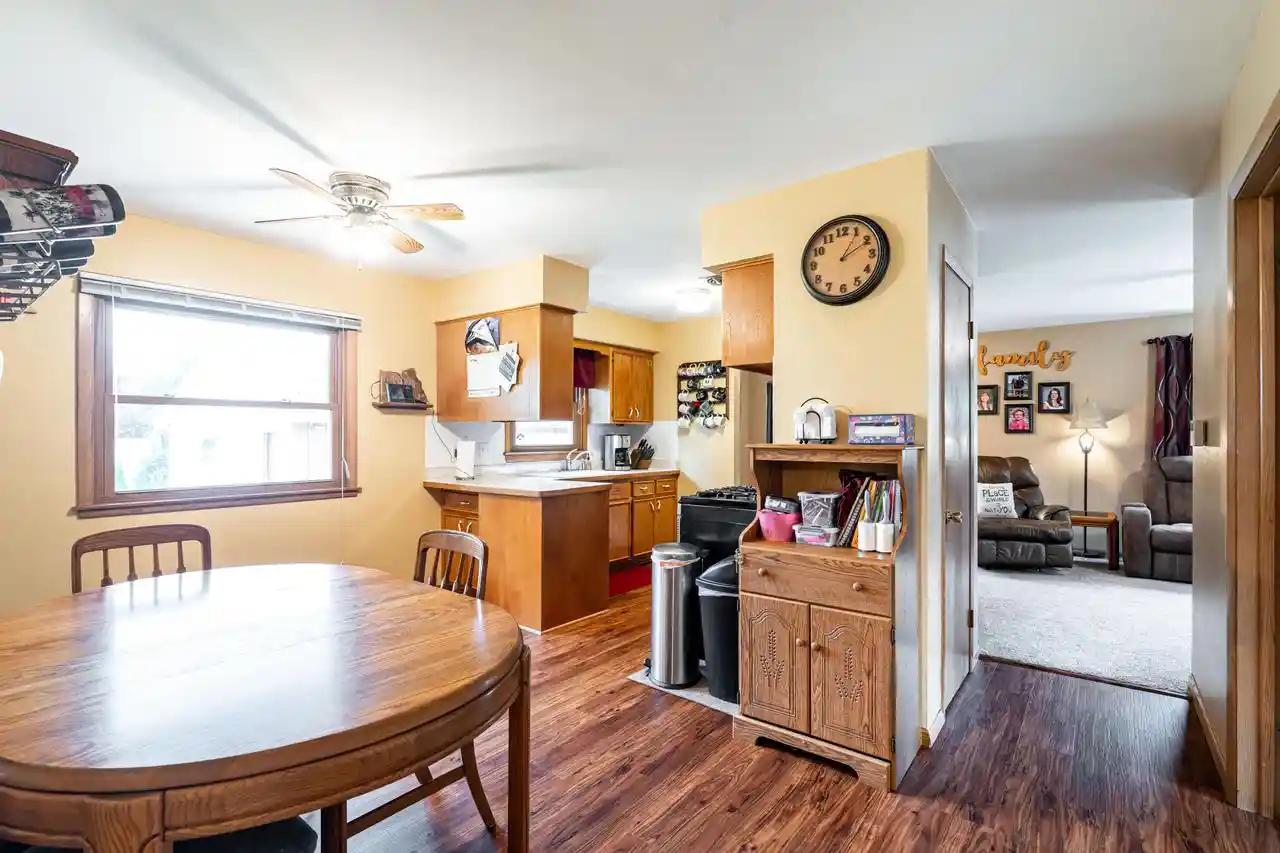 Photo 2 of Single family home for sale at 1614 N Lakeview Ave, Port Washington, WI 53074 | MLS# 1981278 | Listing updated on 2026-09-28