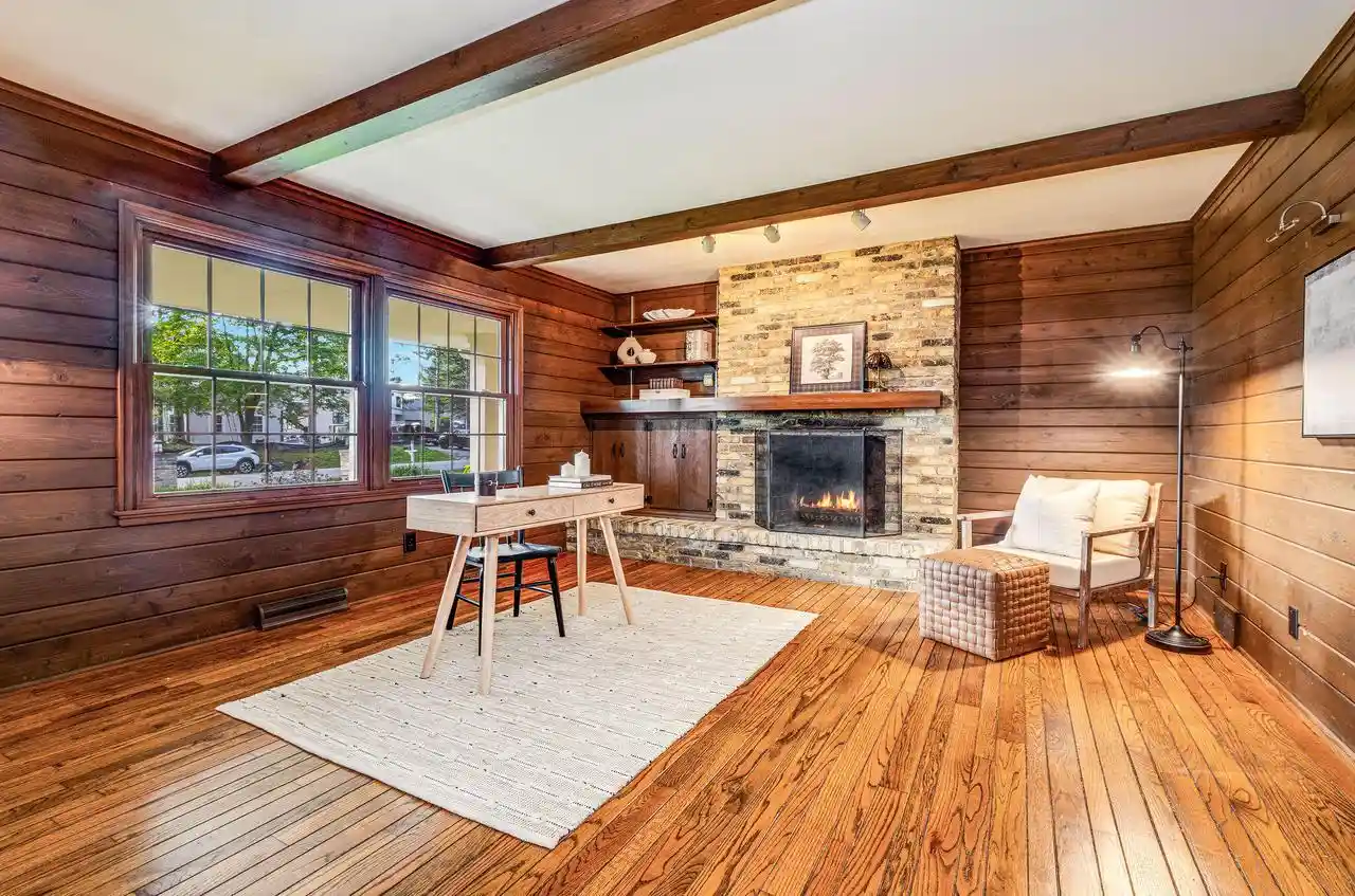 Photo 2 of Single family home for sale at 1150 Red Barn Ln, Elm Grove, WI 53122 | MLS# 1981279 | Listing updated on 2026-09-25