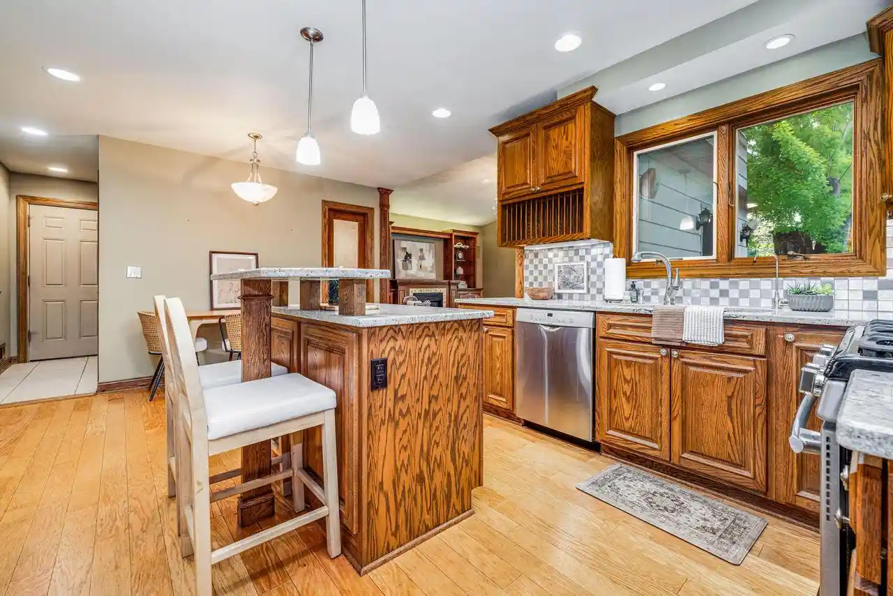 Photo 3 of Single family home for sale at 1150 Red Barn Ln, Elm Grove, WI 53122 | MLS# 1981279 | Listing updated on 2026-09-25