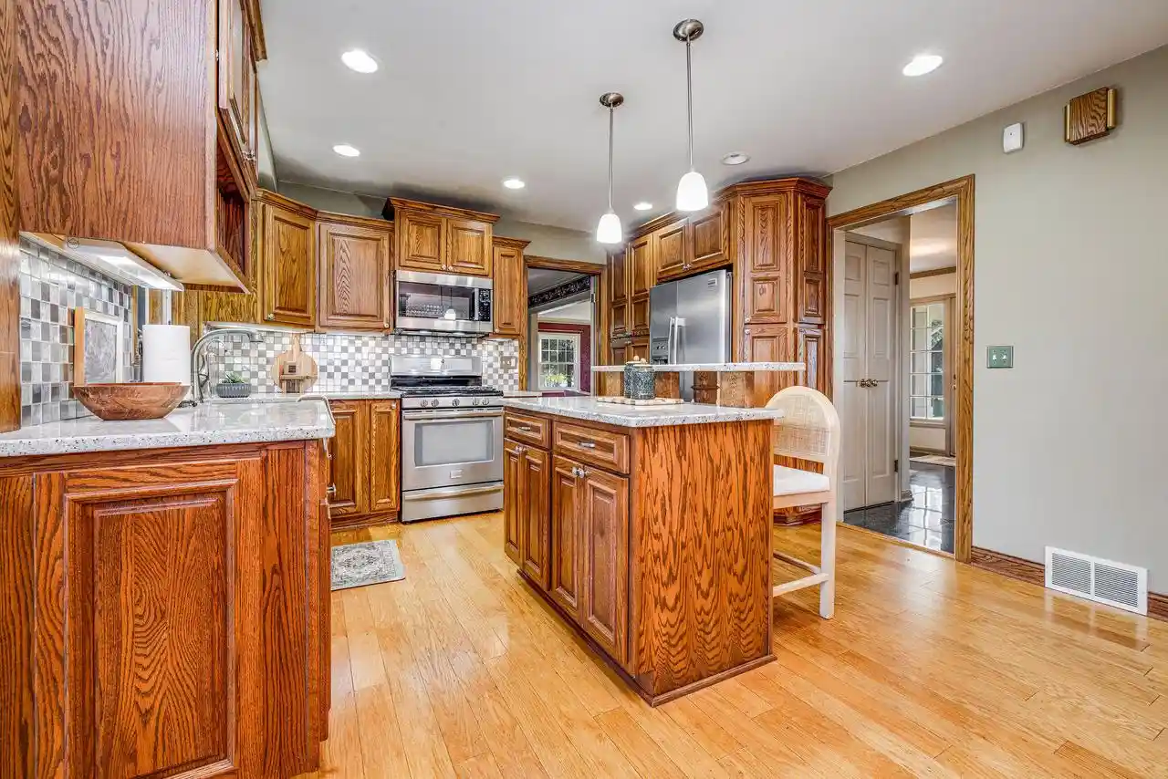 Photo 4 of Single family home for sale at 1150 Red Barn Ln, Elm Grove, WI 53122 | MLS# 1981279 | Listing updated on 2026-09-25