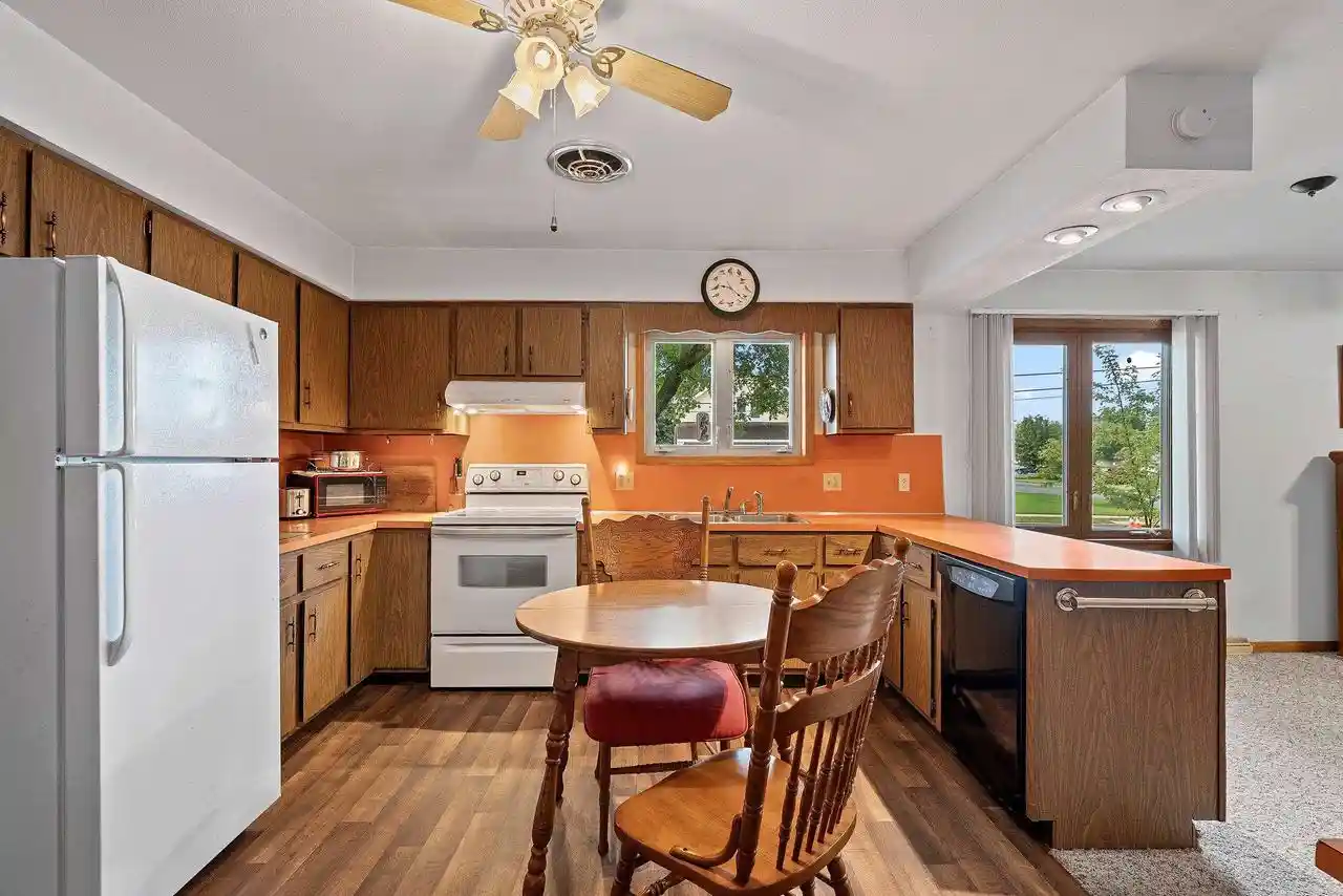 Photo 3 of Single family home for sale at 705 E Lieg Ave, Shawano, WI 54166 | MLS# 50332940 | Listing updated on 2026-09-18
