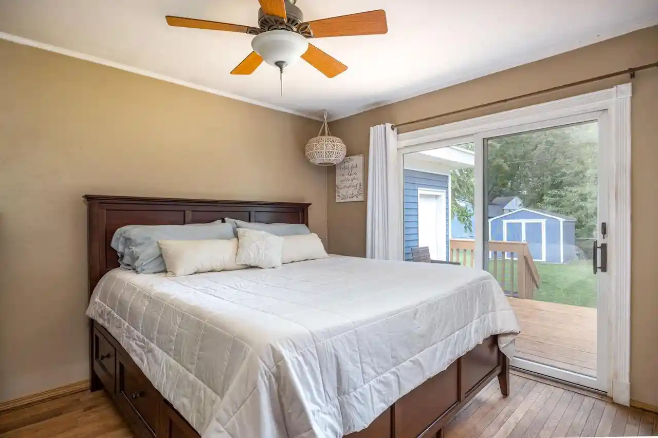 Photo 3 of Single family home for sale at 1406 Hazel St, Oshkosh, WI 54901 | MLS# 50332923 | Listing updated on 2026-09-22