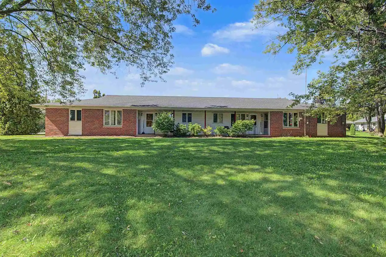 Photo 3 of Multi family home for sale at 121 W Glenbrook Dr, Pulaski, WI 54162 | MLS# 50332924 | Listing updated on 2026-09-19