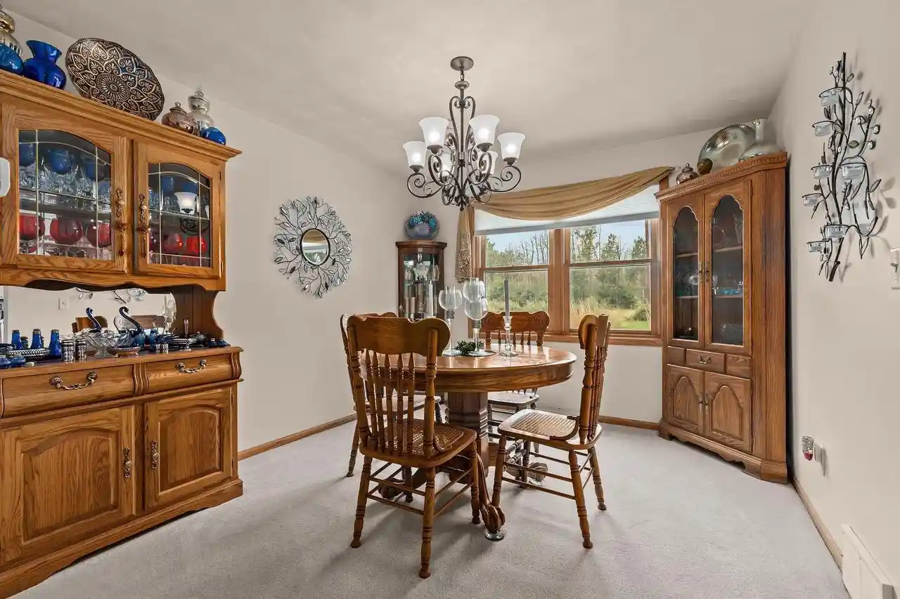 Photo 2 of Single family home for sale at 615 S Wild Rose Ln, Appleton, WI 54914 | MLS# 50332922 | Listing updated on 2026-09-21