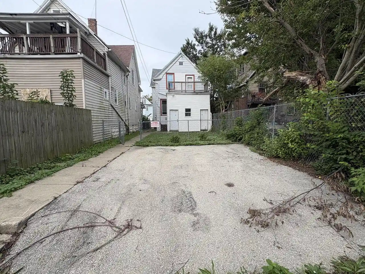 Listing Photo 4 - Condo for sale in building located at 3028 N Holton St, Milwaukee, WI 53212 - Unit #3028A