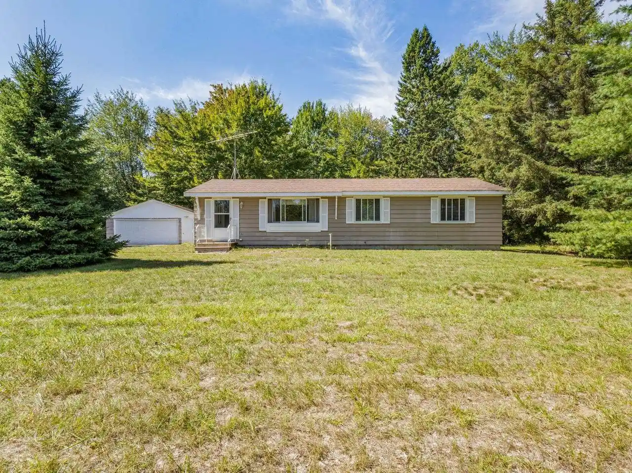 Photo 1 of Single family home for sale at N2193 Krause Rd, Marinette, WI 54143 | MLS# 50332951 | Listing updated on 2026-09-18