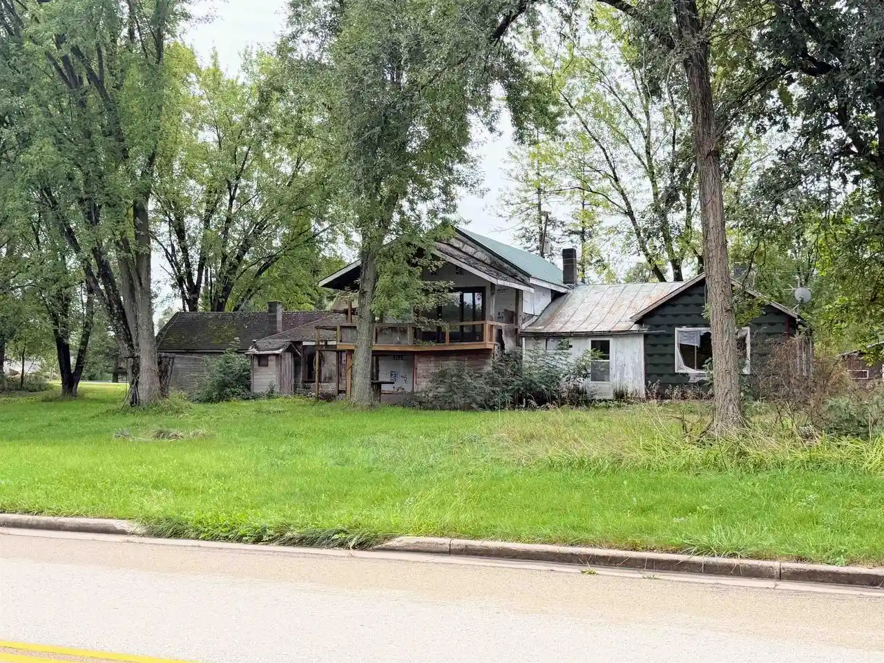 Single family home for sale at 2306 Ledge St, Tigerton, WI 54486 | MLS# 50332900