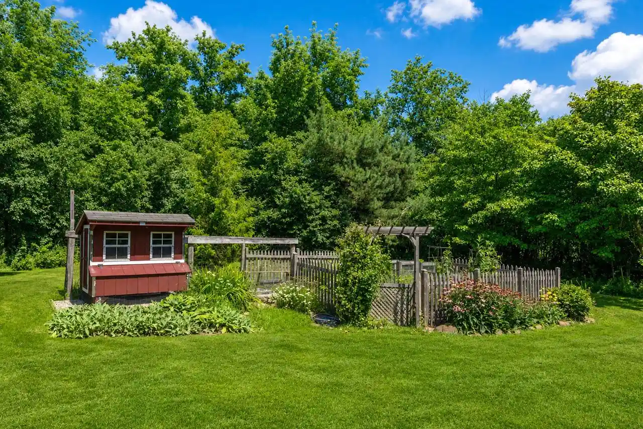 Photo 2 of Single family home for sale at 8612 Western Ave, Cedarburg, WI 53012 | MLS# 1981302 | Listing updated on 2026-10-02