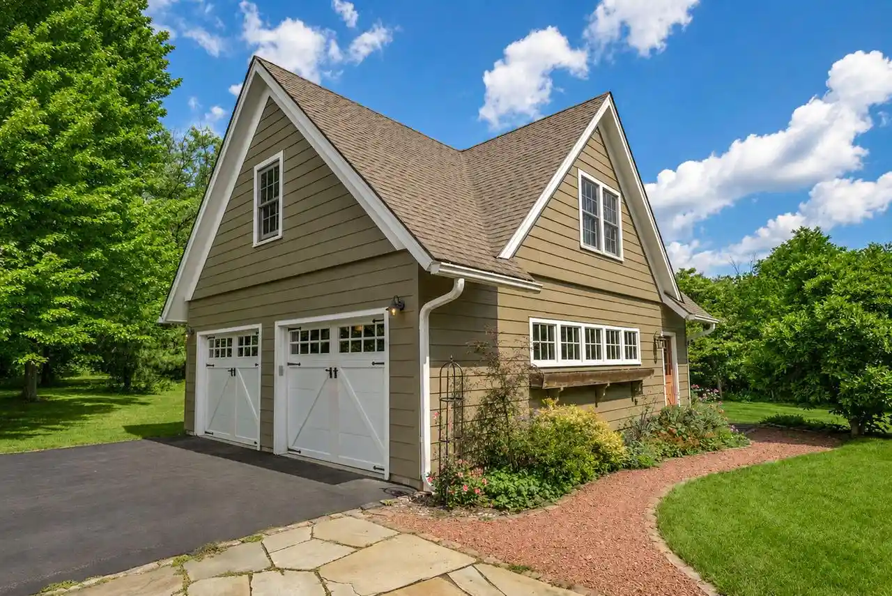 Photo 3 of Single family home for sale at 8612 Western Ave, Cedarburg, WI 53012 | MLS# 1981302 | Listing updated on 2026-10-02