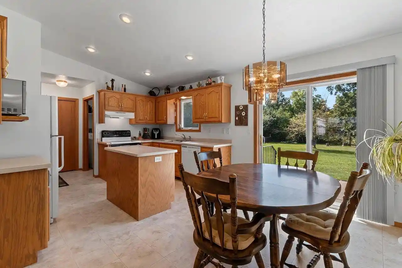 Photo 2 of Single family home for sale at 2570 Gemini Rd, Green Bay, WI 54311 | MLS# 50332943 | Listing updated on 2026-09-22