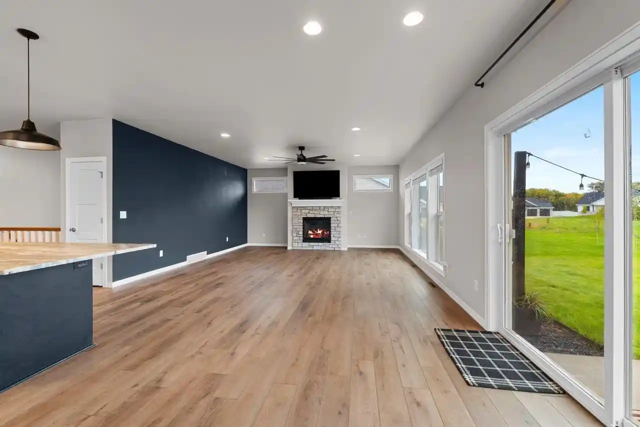 Photo 3 of Single family home for sale at 928 Mendota Dr, Green Bay, WI 54311 | MLS# 50332954 | Listing updated on 2026-09-23