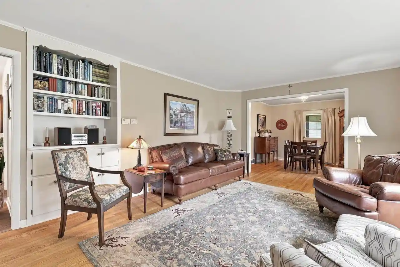 Photo 3 of Single family home for sale at 854 E Cecil St, Neenah, WI 54956 | MLS# 50332916 | Listing updated on 2026-09-20