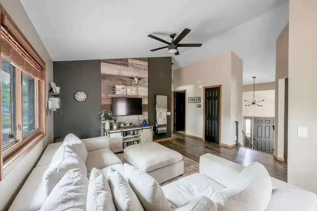 Photo 3 of Sale Pending at 1837 Montana Ave, Sun Prairie, WI 53590 | MLS# 2033013 | Listing updated on 2026-09-26