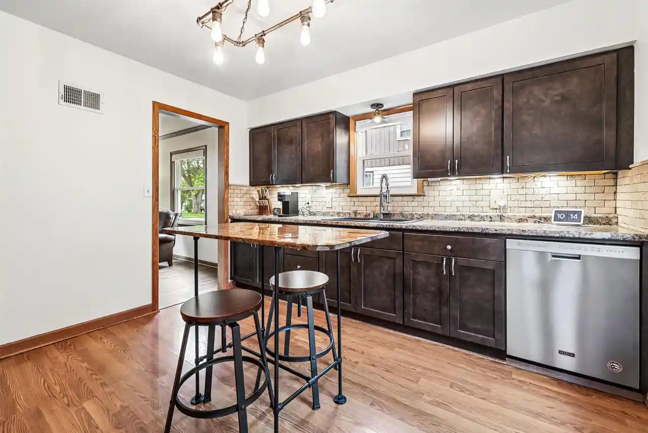 Photo 2 of Single family home for sale at 1715 E College Ave, Appleton, WI 54915 | MLS# 50332956 | Listing updated on 2026-09-20