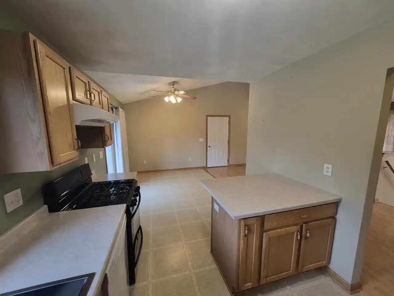 Photo 4 of Single family home for sale at 2104 Roosevelt Ave, Beloit, WI 53511 | MLS# 2033017 | Listing updated on 2026-09-21