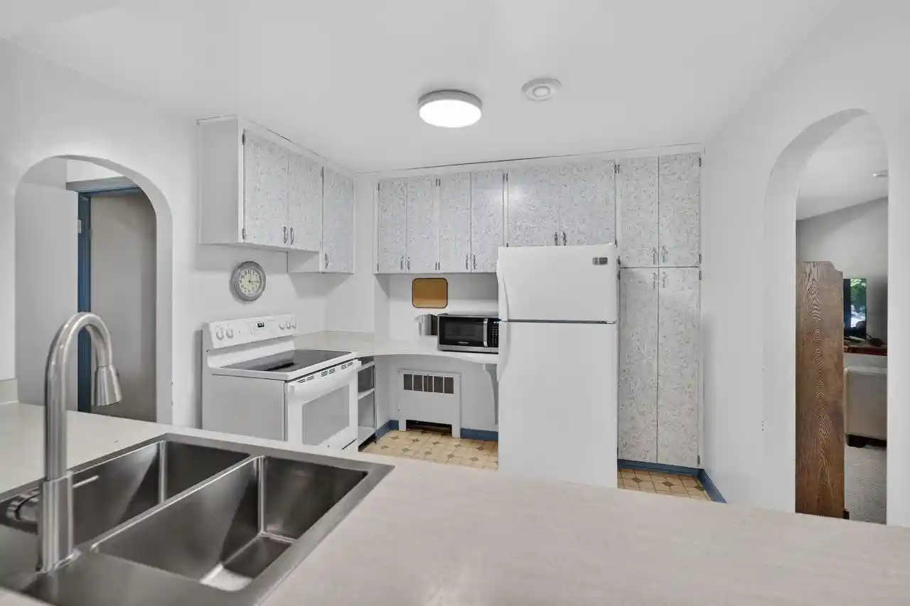 Photo 4 of Single family home for sale at 4318 Tokay Blvd, Madison, WI 53711 | MLS# 2033019 | Listing updated on 2026-10-15