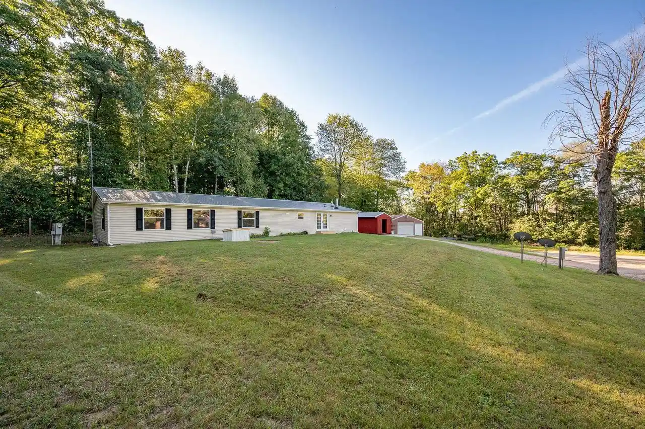 Photo 1 of Single family home for sale at N9476 Sweetheart City Rd, Wausaukee, WI 54177 | MLS# 50332949 | Listing updated on 2026-09-20