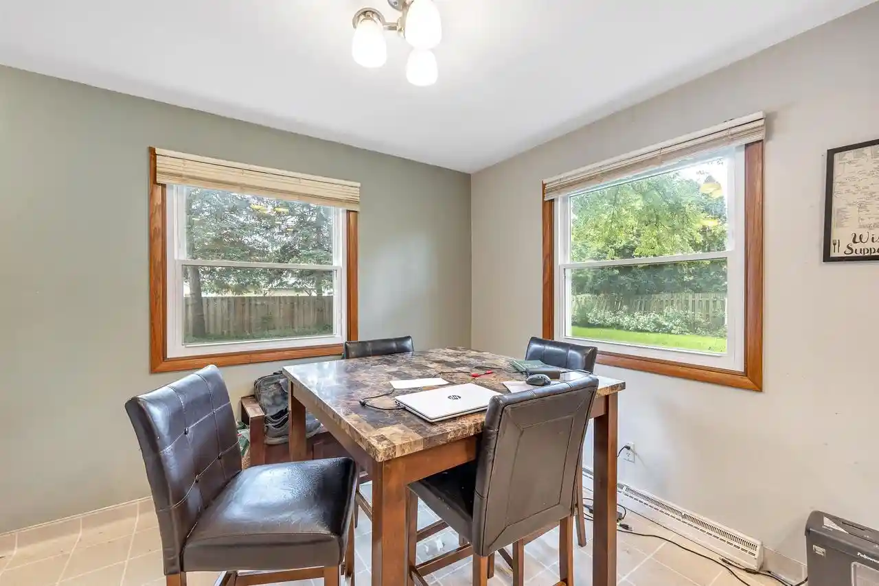 Photo 2 of Single family home for sale at 127 W Capitol Dr, Appleton, WI 54911 | MLS# 50332967 | Listing updated on 2026-09-18