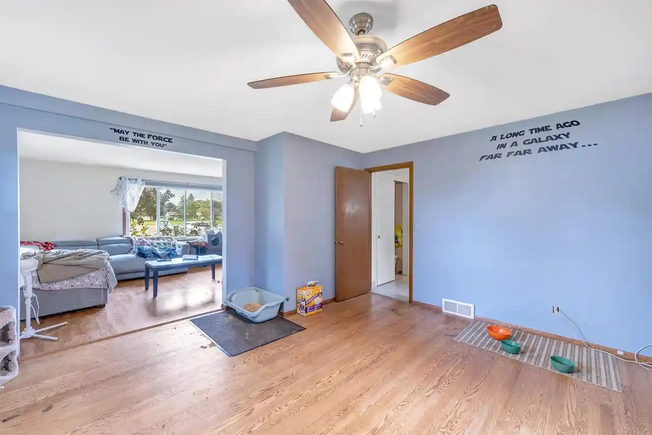 Photo 3 of Single family home for sale at 127 W Capitol Dr, Appleton, WI 54911 | MLS# 50332967 | Listing updated on 2026-09-18