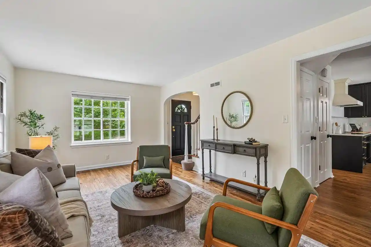Photo 2 of Single family home for sale at 5075 N Berkeley Blvd, Milwaukee, WI 53217 | MLS# 1981318 | Listing updated on 2026-09-25