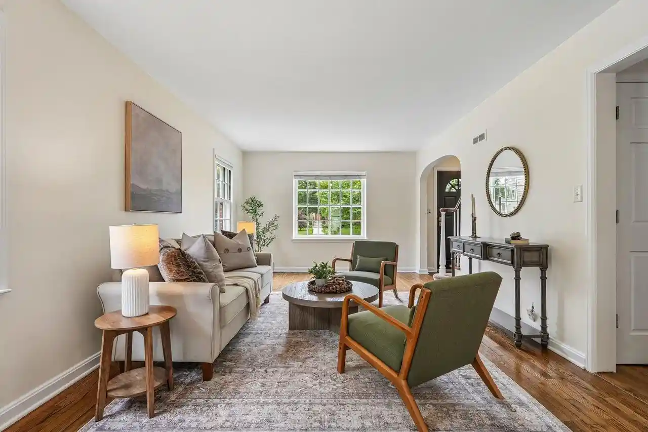 Photo 3 of Single family home for sale at 5075 N Berkeley Blvd, Milwaukee, WI 53217 | MLS# 1981318 | Listing updated on 2026-09-25