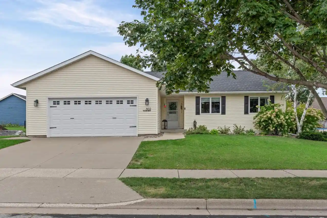 Photo 1 of Sale Pending at 802 Silver Dr, Holmen, WI 54636 | MLS# 1981328 | Listing updated on 2026-09-23