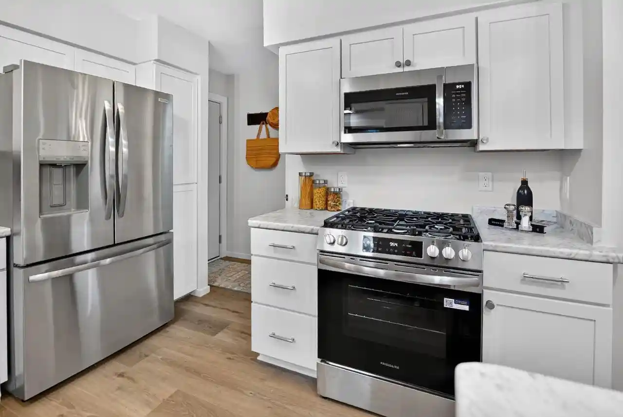 Photo 3 of Single family home for sale at 6628 Hubbard Ave, Middleton, WI 53562 | MLS# 2033023 | Listing updated on 2026-09-18